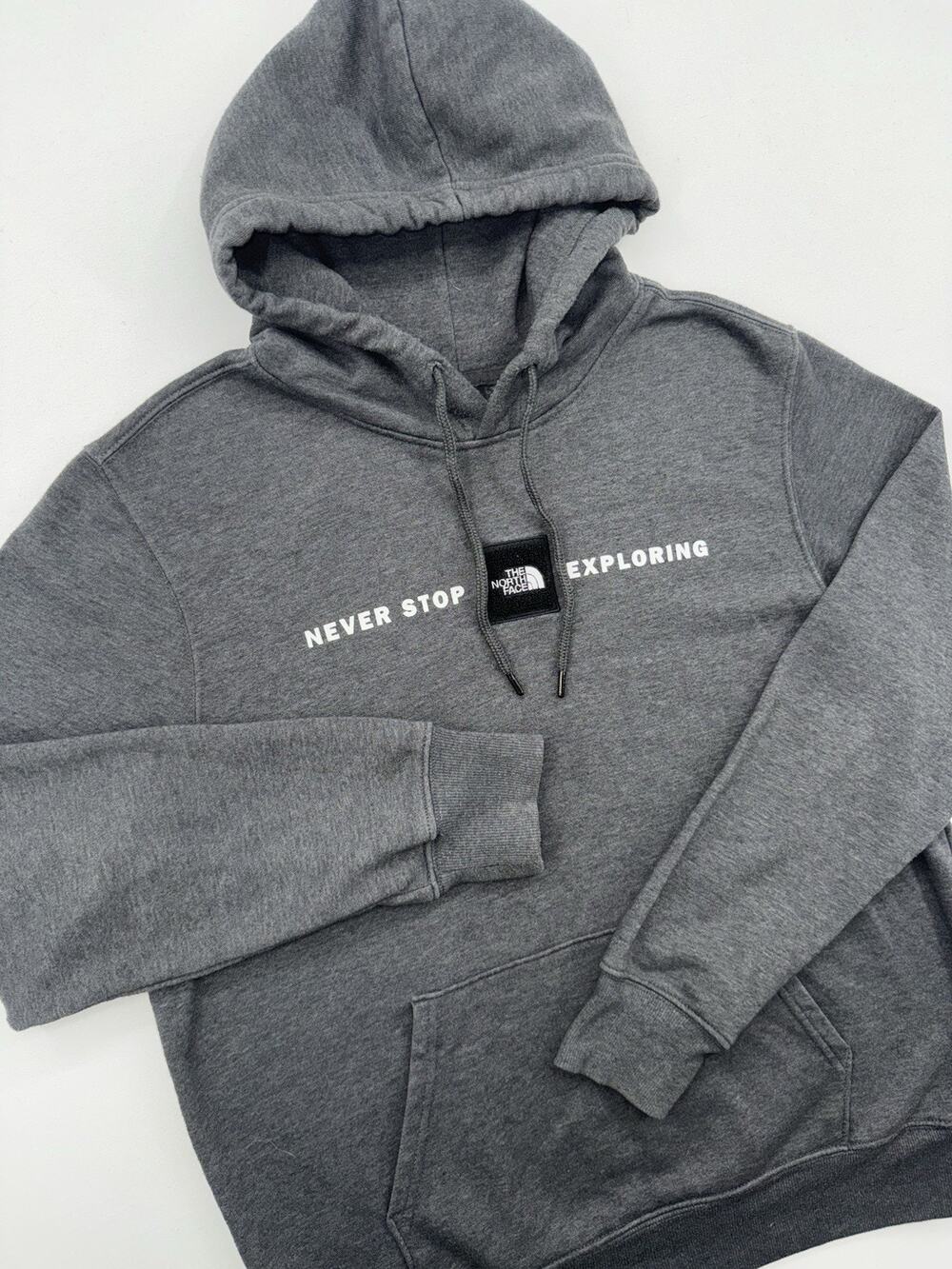 The North Face Men's Gray Pullover Hoodie M Fuzzy Black Logo Drawstring Pockets